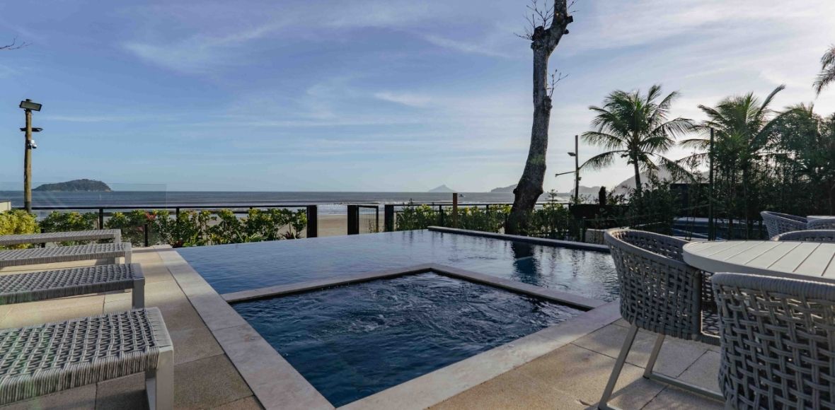 CASA - PRAIA DA BALEIA 